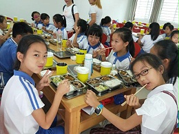 誠瑞豐智能快餐柜全面助力深圳中小學實現(xiàn)校內(nèi)午托