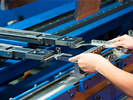 廣州五金沖壓件加工廠，6個沖孔翻邊技巧