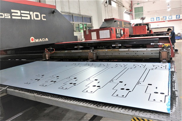 東莞精密五金有限公司-鈑金折床