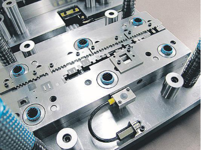 制作五金沖壓連續(xù)模時要注意的細節(jié)