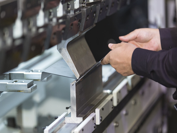 高精度五金沖壓件的制造流程都有哪些內(nèi)容？