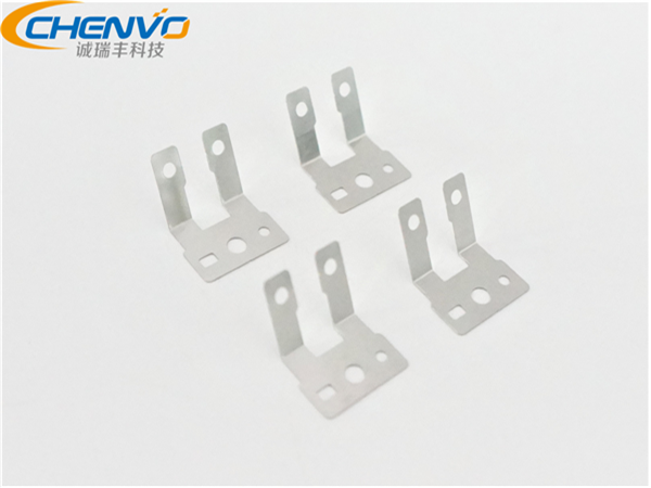 五金沖壓加工中的彈片有哪些特點？