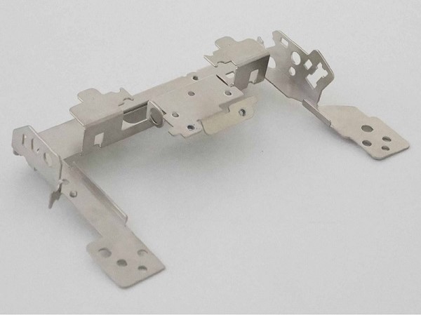 河源五金沖壓件加工廠，圓角及圓柱拉伸的要求