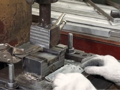 佛山?jīng)_壓件包含汽車覆蓋件嗎？