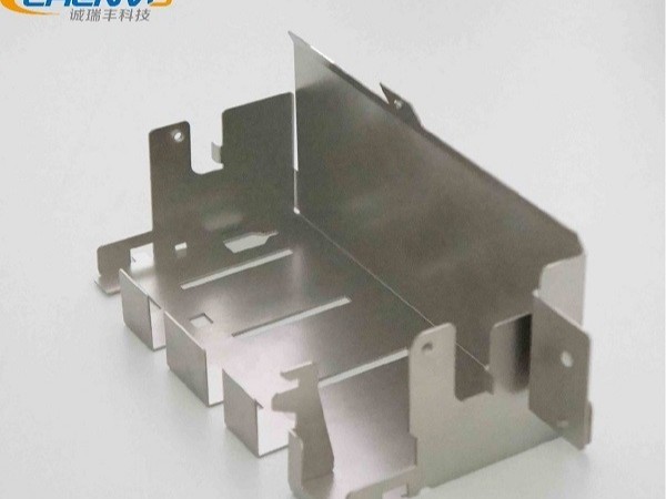 汕頭五金沖壓件加工廠，4種方法降低加工生產(chǎn)成本