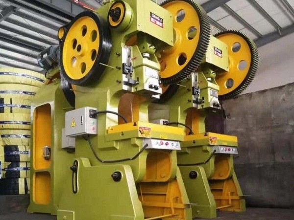 清遠(yuǎn)鈑金加工廠家的開(kāi)式和閉式?jīng)_床介紹 清遠(yuǎn)鈑金加工廠家的開(kāi)式和閉式?jīng)_床介紹