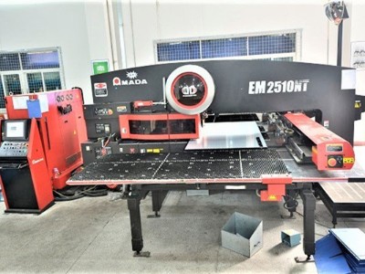 東莞市五金有限公司-鈑金加工機(jī)臺保養(yǎng)