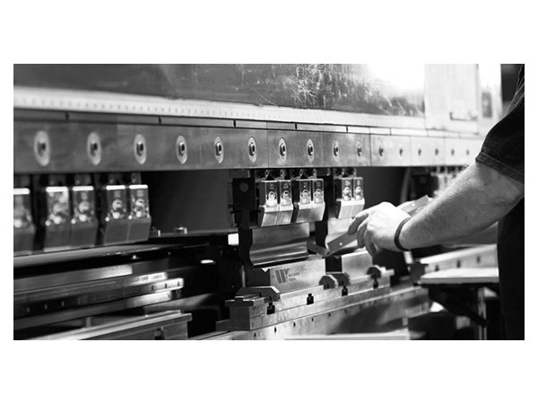 為什么選擇鈑金加工？