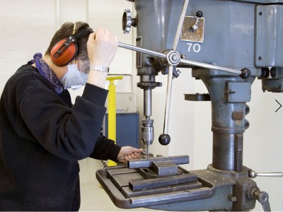 五金沖壓有限公司怎么樣？