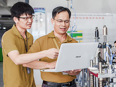 你們五金沖壓公司的設(shè)計實力如何？